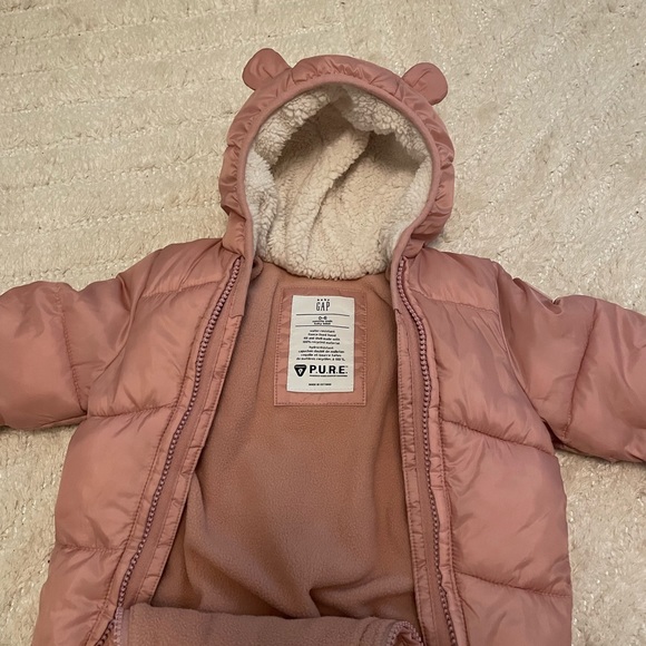 Gap baby snowsuit - Picture 4 of 4